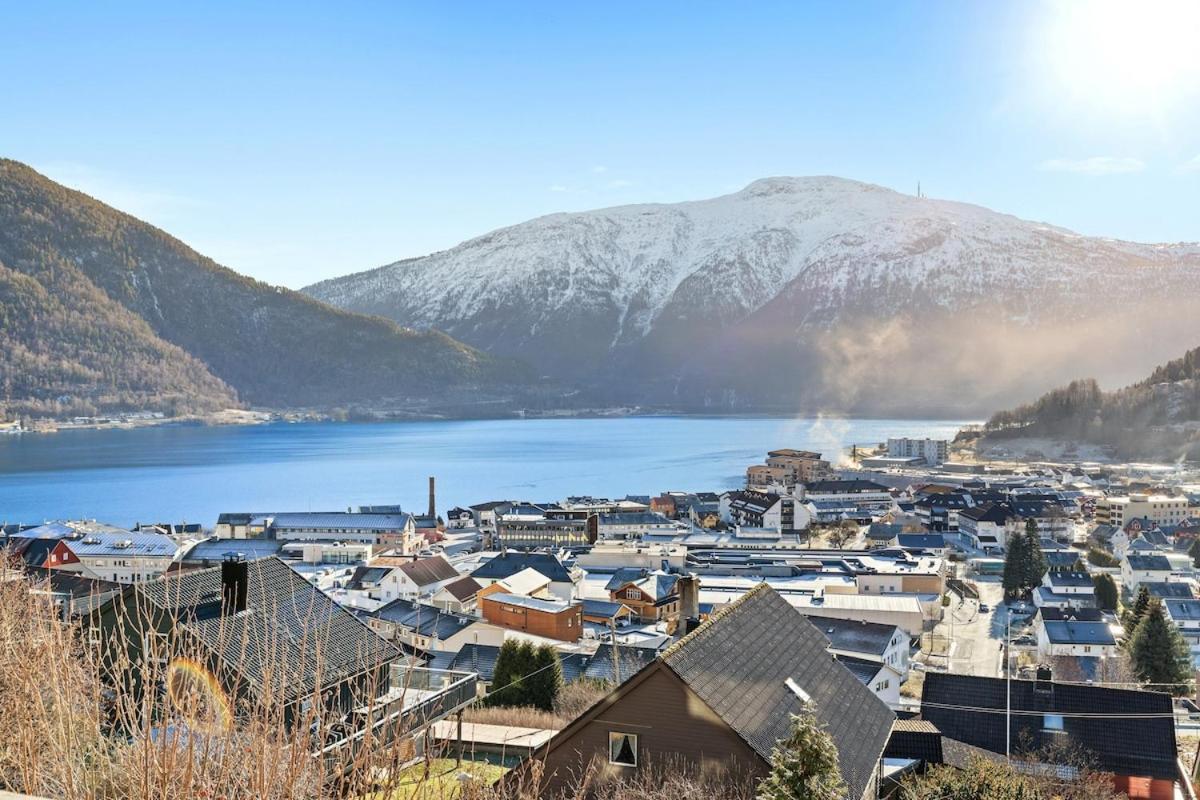 6 Bedroom House With Great View Feriehus